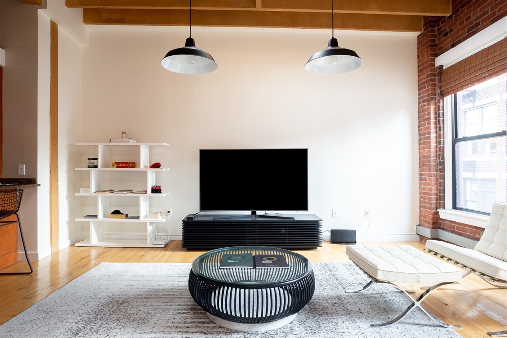 111 Beach Street 5C