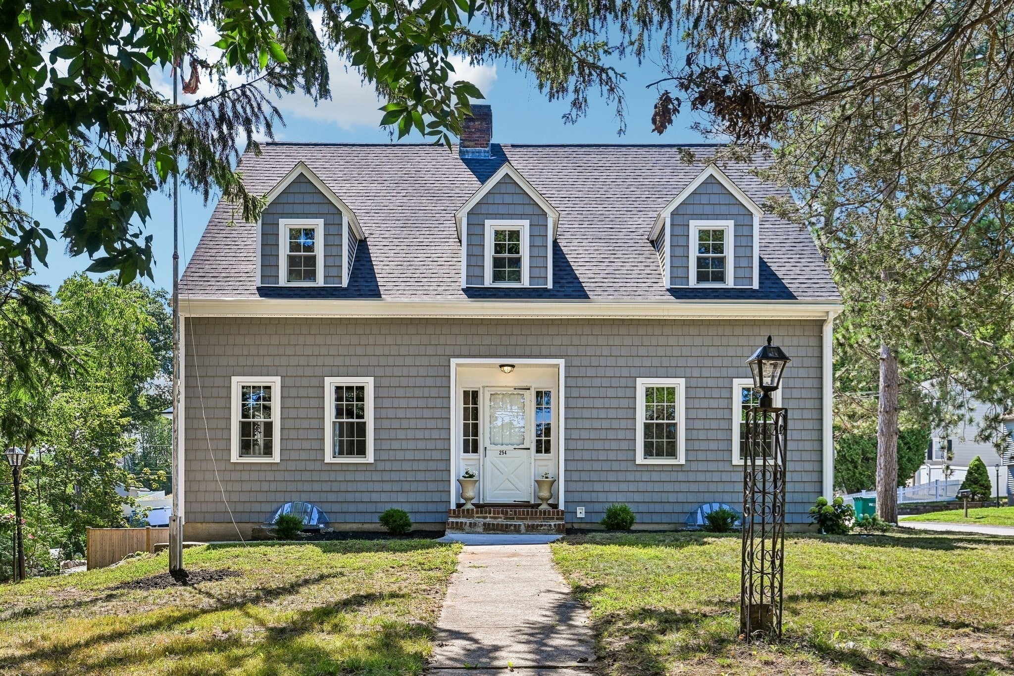 254 Russell St, Woburn, MA, 254 Russell St, Woburn, MA Photo #3