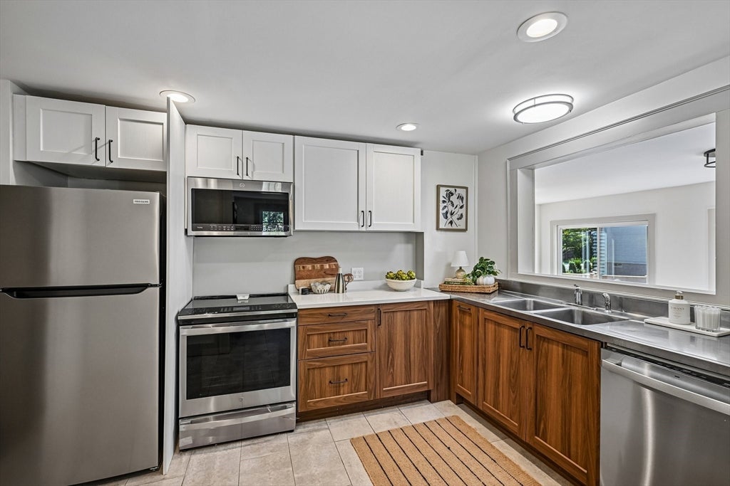 254 Russell St, Woburn, MA, 254 Russell St, Woburn, MA Photo #11