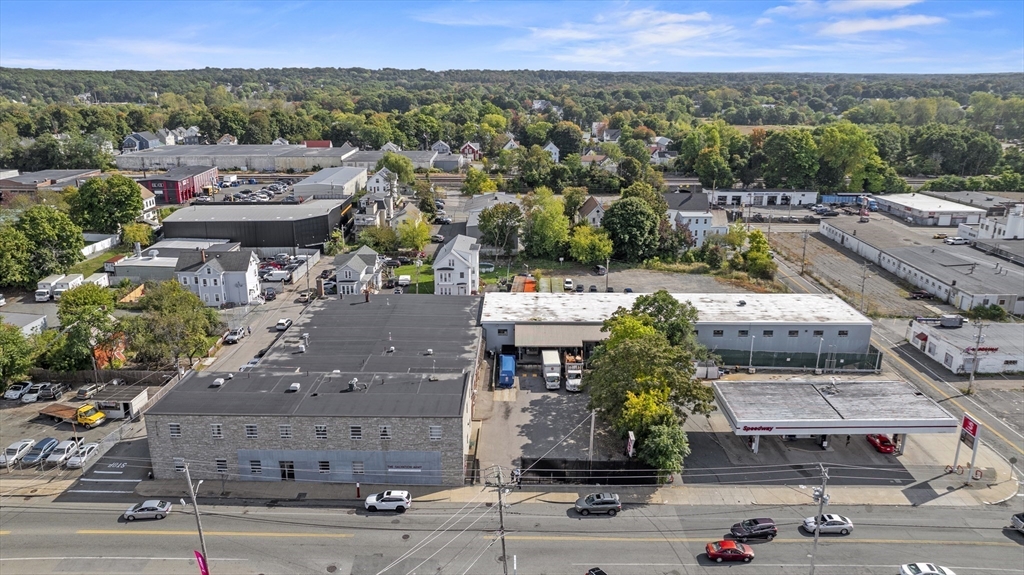 281 N Main St
