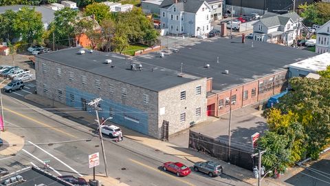 281 N Main St Brockton MA 02301