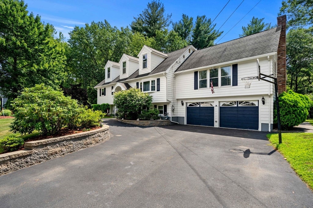 45 Oxford Rd, Tewksbury, MA, 45 Oxford Rd, Tewksbury, MA Photo #3