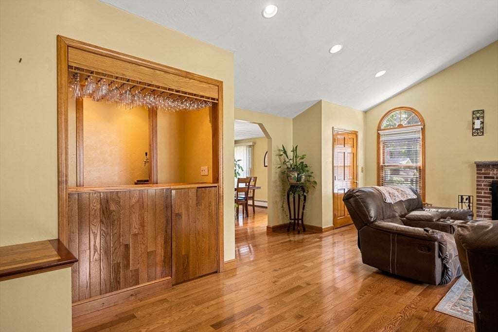 45 Oxford Rd, Tewksbury, MA, 45 Oxford Rd, Tewksbury, MA Photo #11
