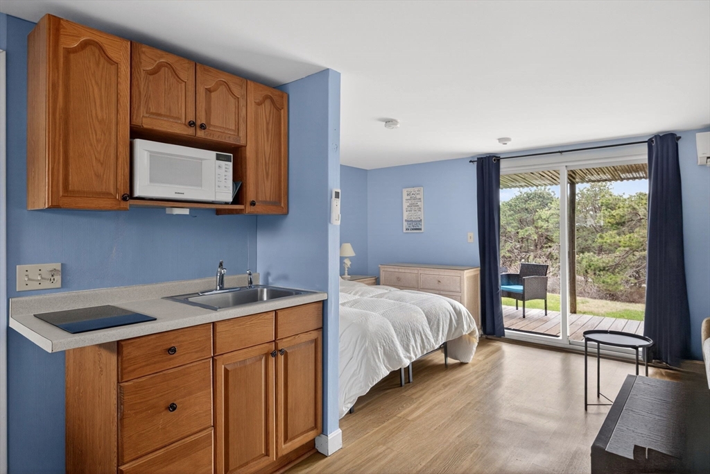 132 Shore Road, Unit 15