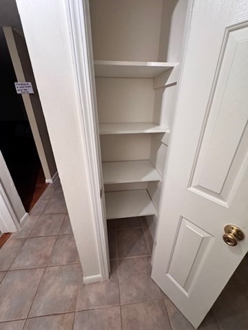 Gloucester, Massachusetts 01930, United States, 1 Bedroom Bedrooms, ,1 BathroomBathrooms,Residential,Active,161058