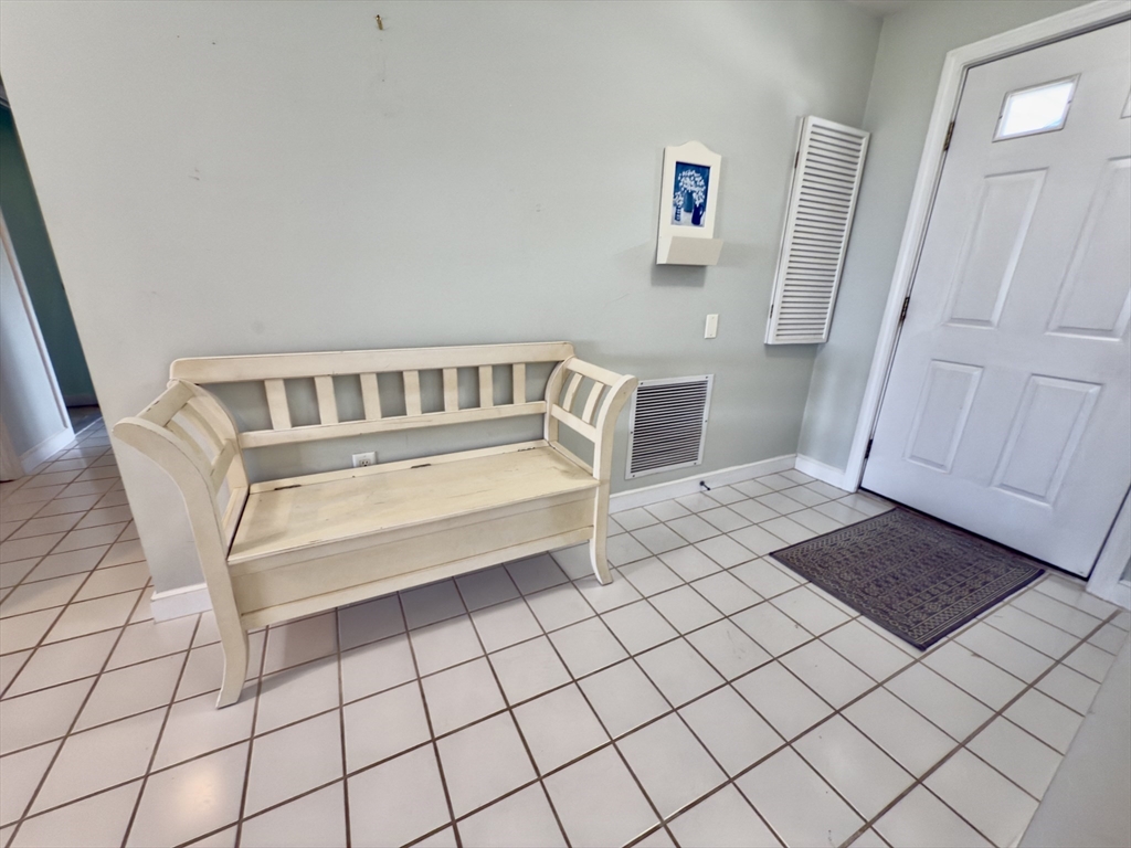 6 Sea Cliff Dr 6