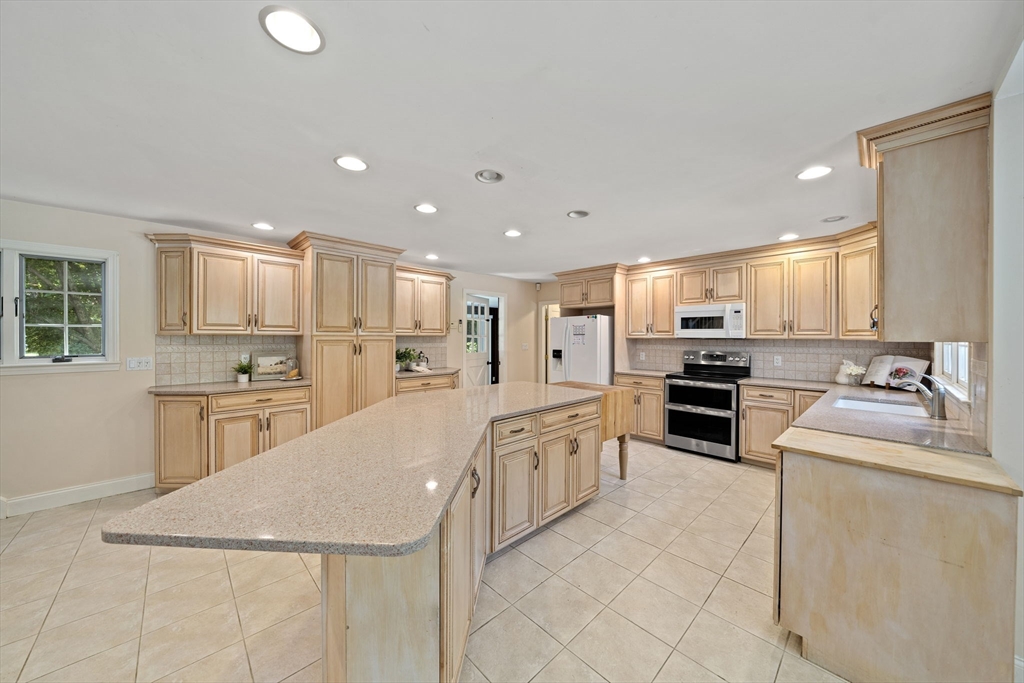 22 Pleasant St