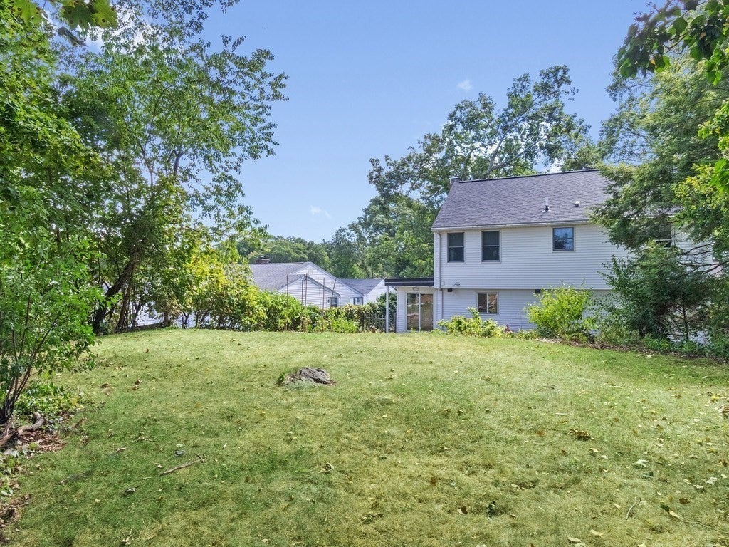 81 Wetherbee Road, Waltham, MA Photo #33