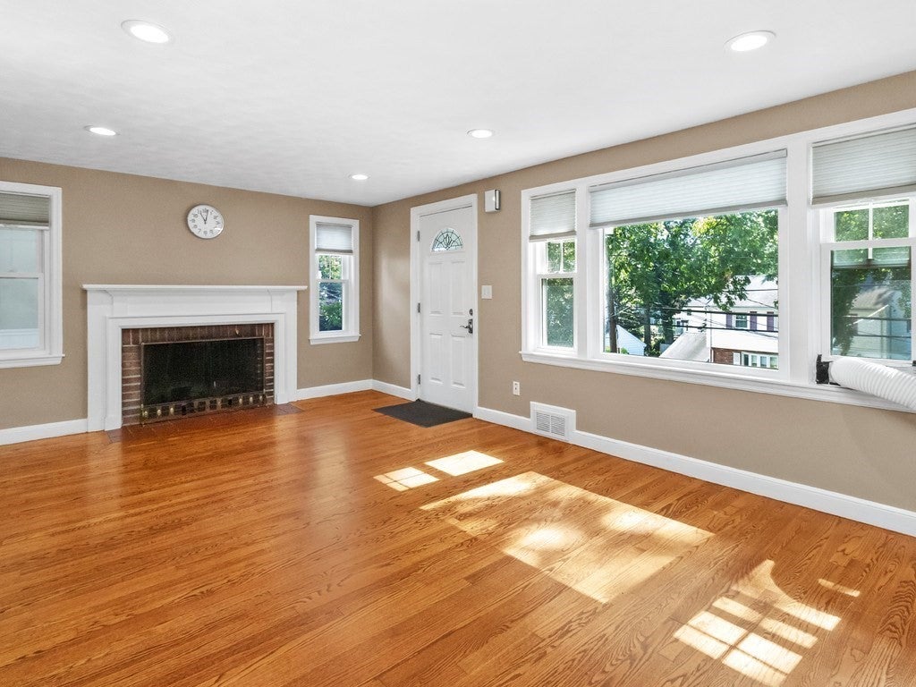 81 Wetherbee Road, Waltham, MA Photo #13