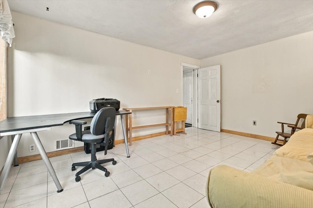 9 Kent Rd, Norwood, MA Photo #27