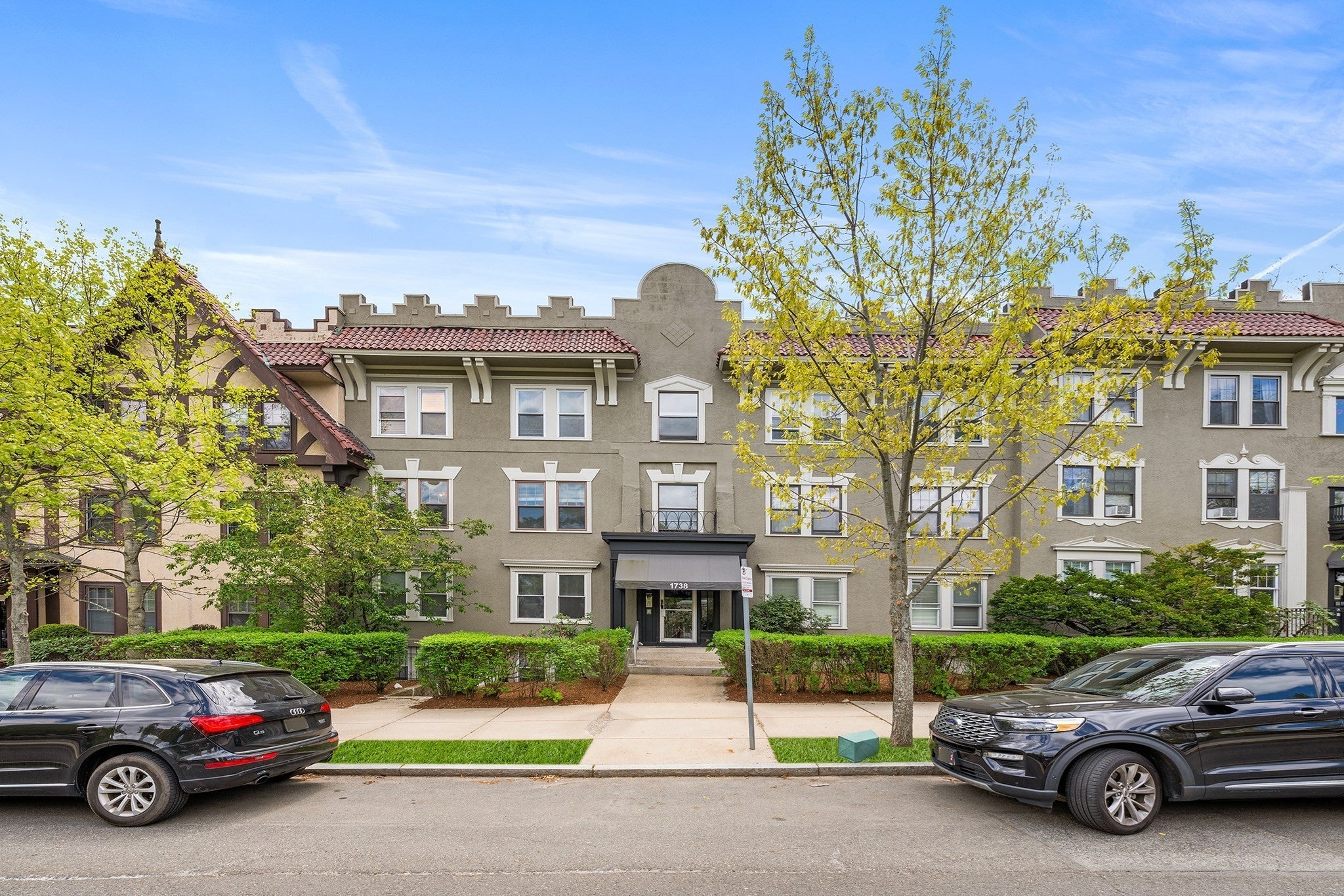 1738 Commonwealth Ave 4, Boston MA 02135