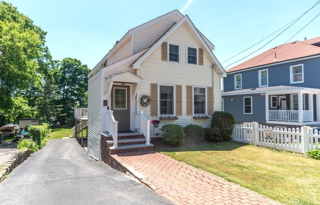 25 Forest Street