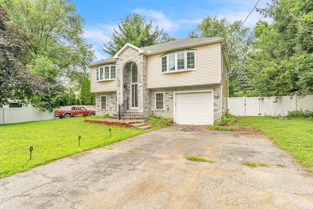 15 Bailey St