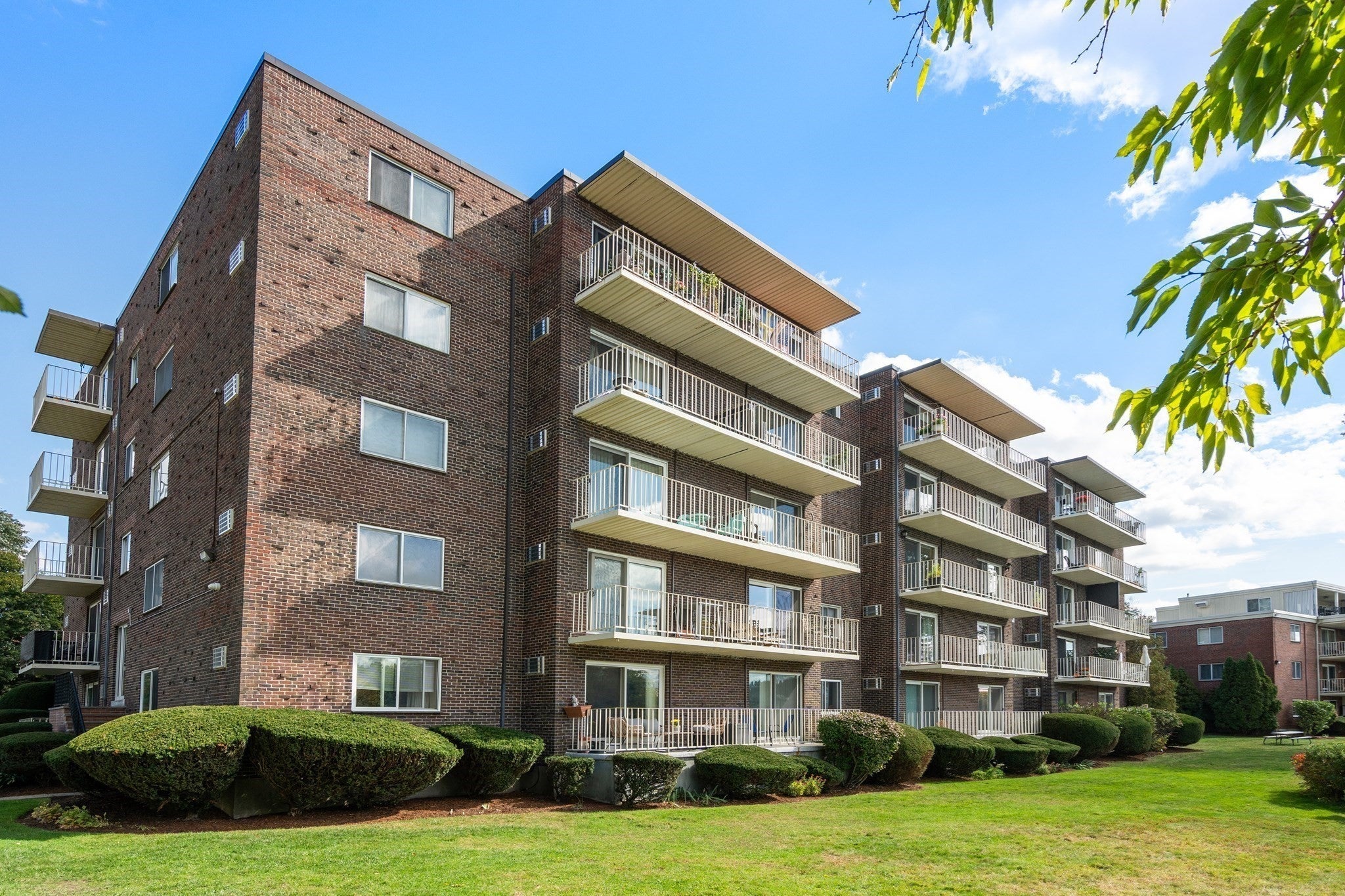 34 Hamilton Rd 404