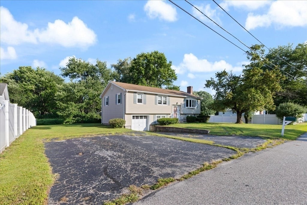 15 Blue Jay Avenue, Dracut, MA, 15 Blue Jay Avenue, Dracut, MA Photo #10