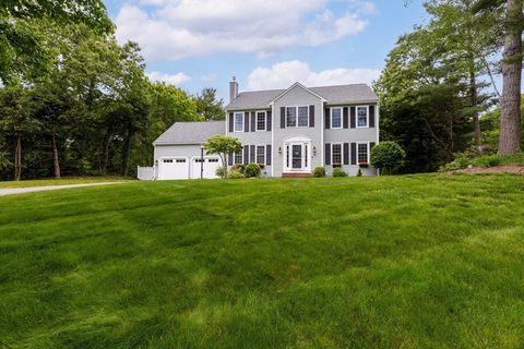 15 Pilgrim Rd Mansfield MA 02048