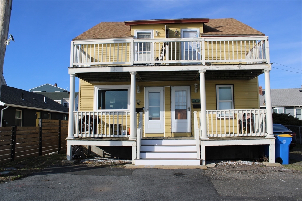 208 Grand View Ave 208