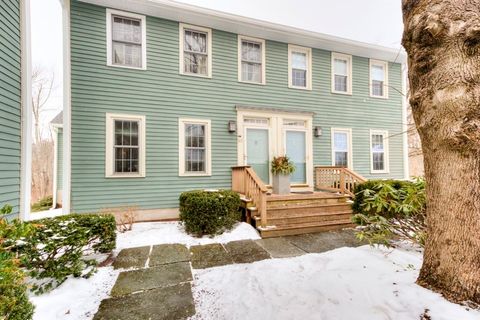 Photo of 65 Brookdale Cir #65, Shrewsbury, MA 01545 (MLS # 73478987)