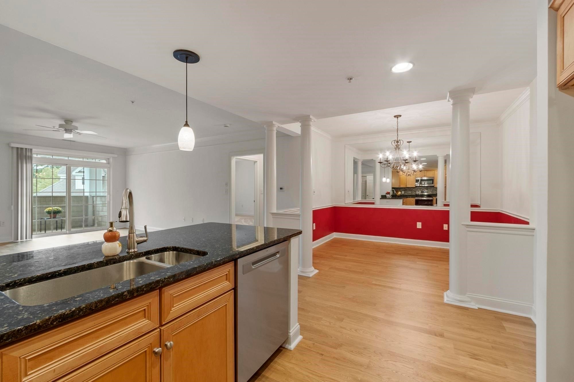 1204 Emerald Court #1204, Tewksbury, MA Photo #9