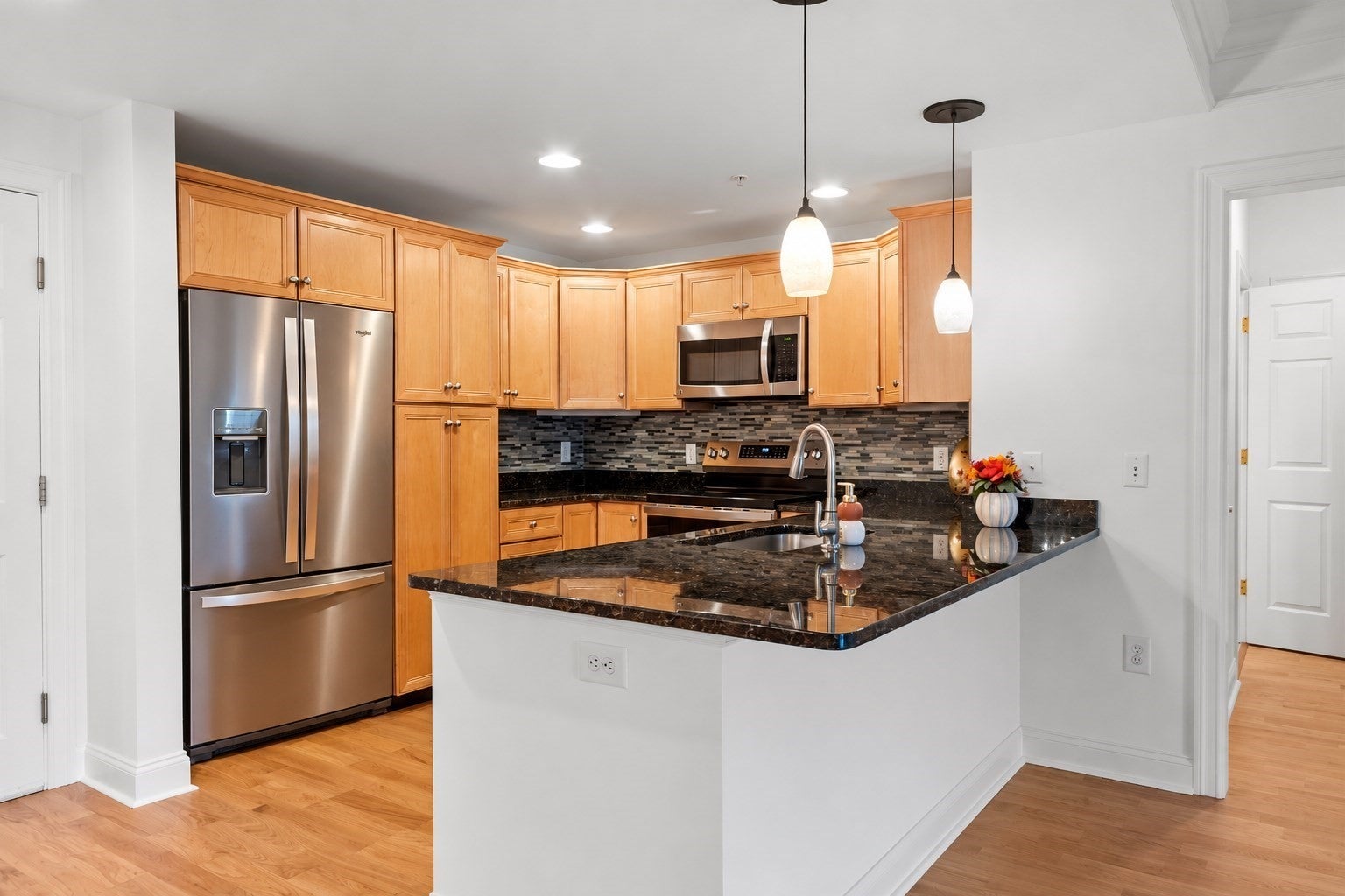 1204 Emerald Court #1204, Tewksbury, MA Photo #5