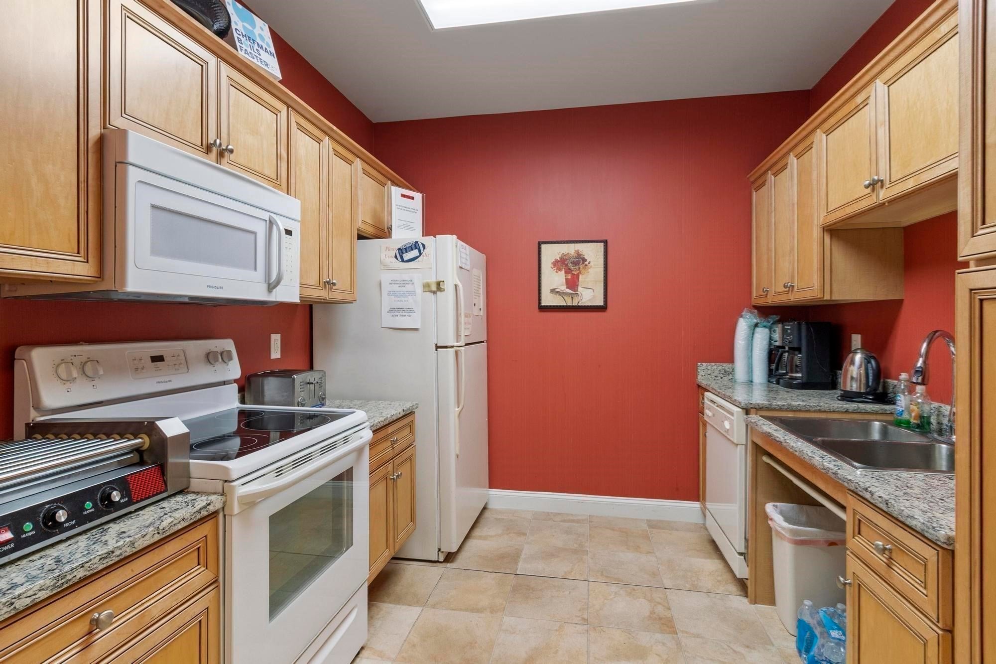 1204 Emerald Court #1204, Tewksbury, MA Photo #38
