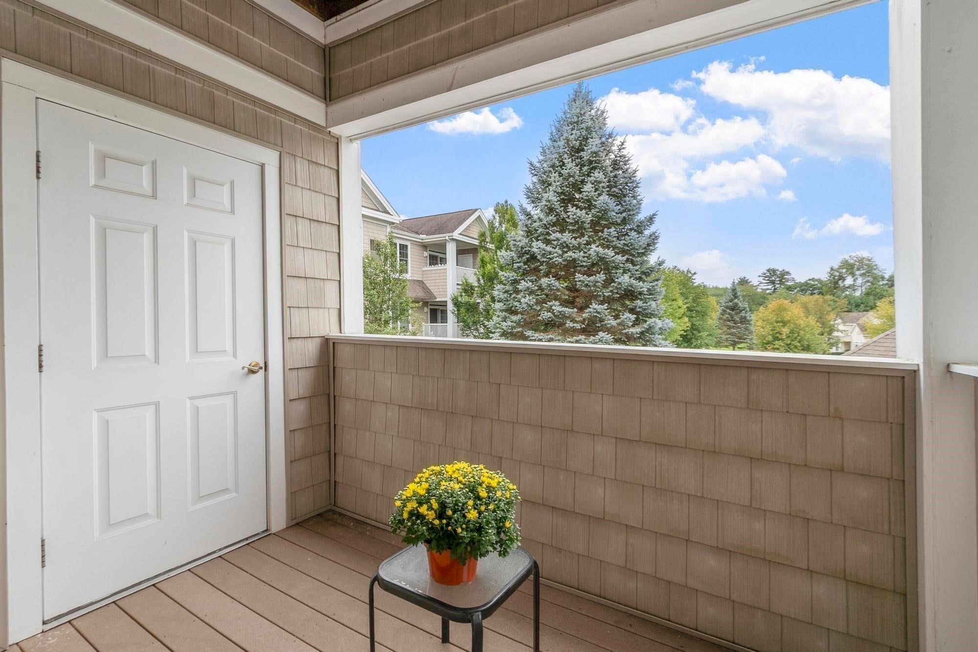 1204 Emerald Court #1204, Tewksbury, MA Photo #17