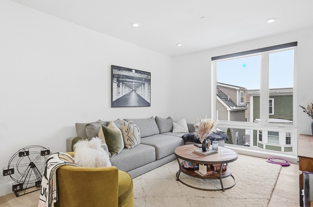 101 - 105 Condor Street 304