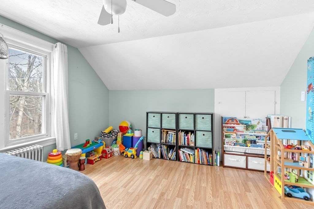 Auburn, Massachusetts 01501, United States, 3 Bedrooms Bedrooms, ,1 BathroomBathrooms,Residential,Active,96232