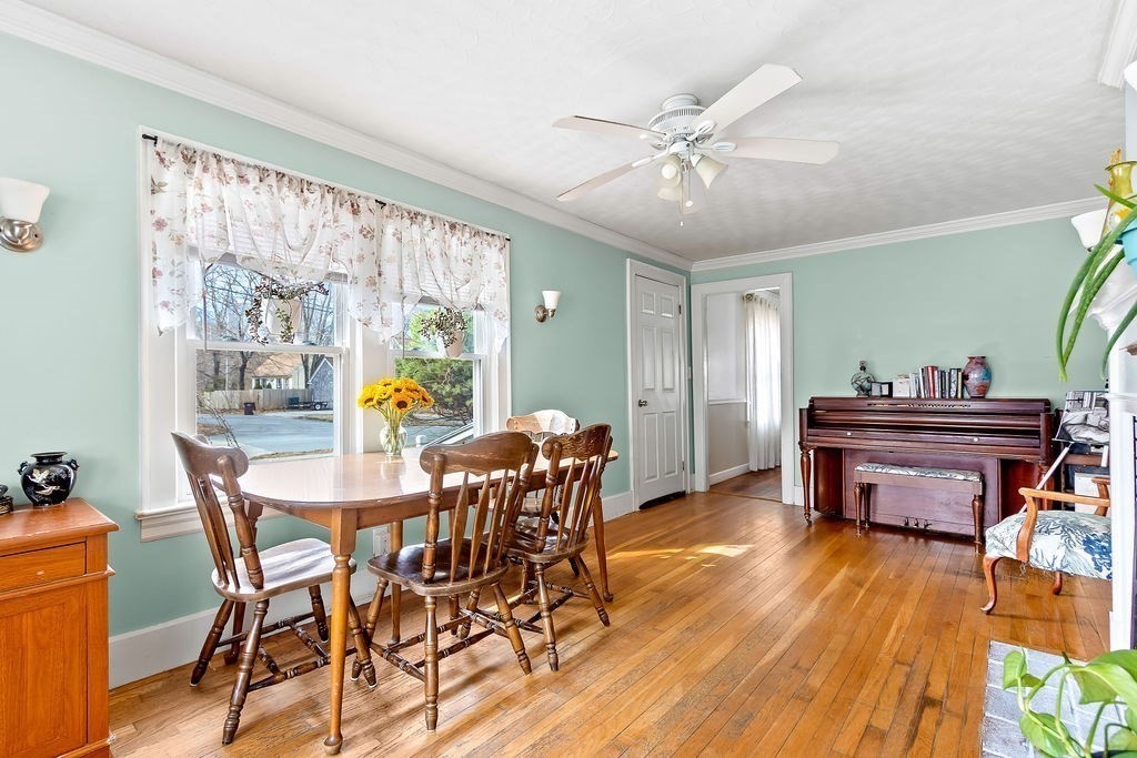 Auburn, Massachusetts 01501, United States, 3 Bedrooms Bedrooms, ,1 BathroomBathrooms,Residential,Active,96232