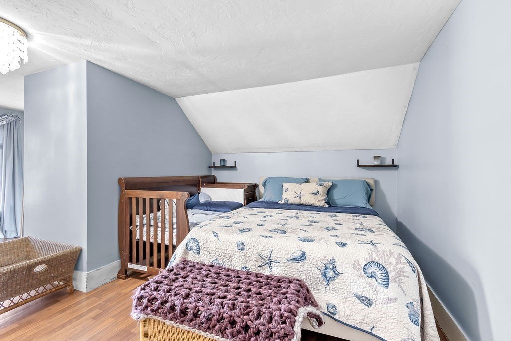 Auburn, Massachusetts 01501, United States, 3 Bedrooms Bedrooms, ,1 BathroomBathrooms,Residential,Active,96232