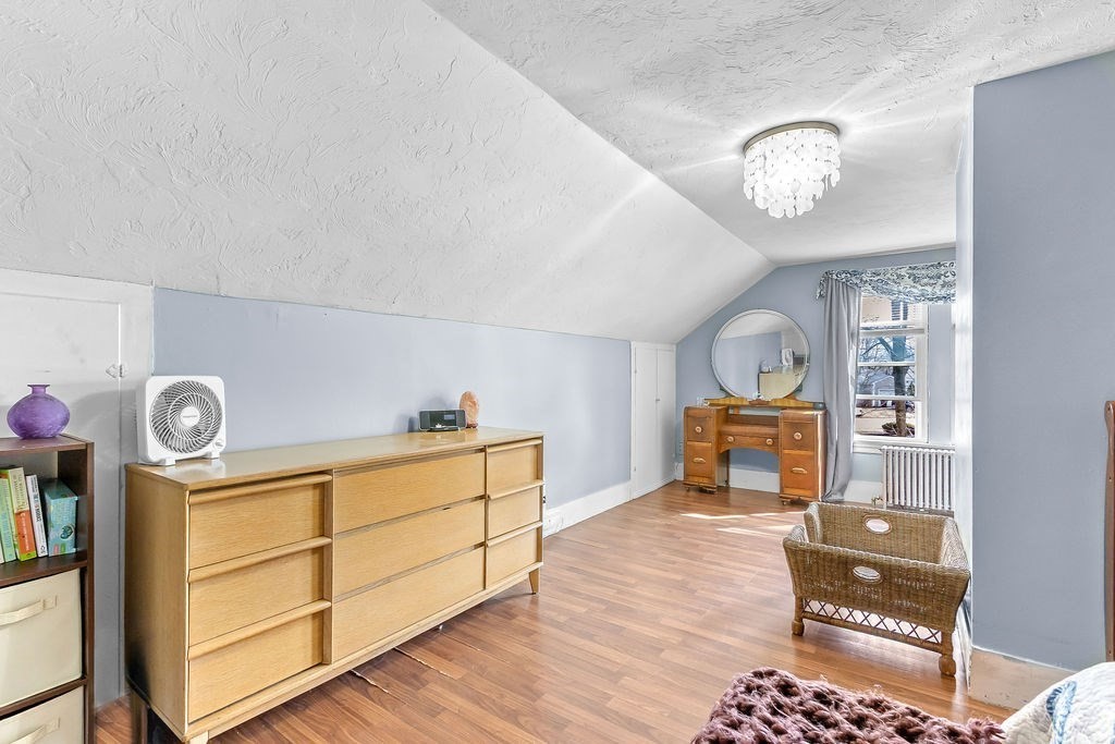 Auburn, Massachusetts 01501, United States, 3 Bedrooms Bedrooms, ,1 BathroomBathrooms,Residential,Active,96232