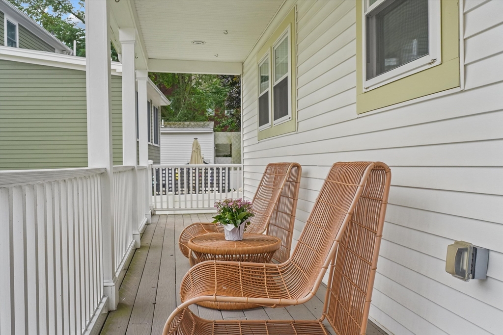 18 Ames St