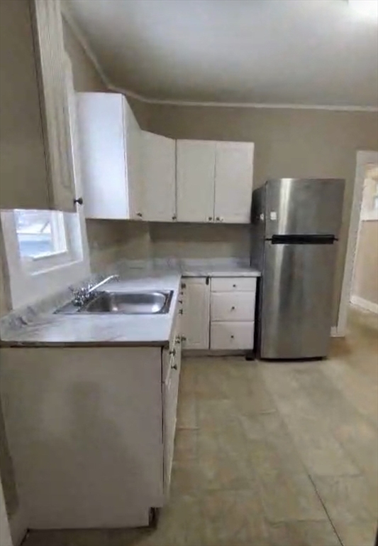 Photo 1 of 13 — 279 Chestnut St 2, Lynn, MA 01902