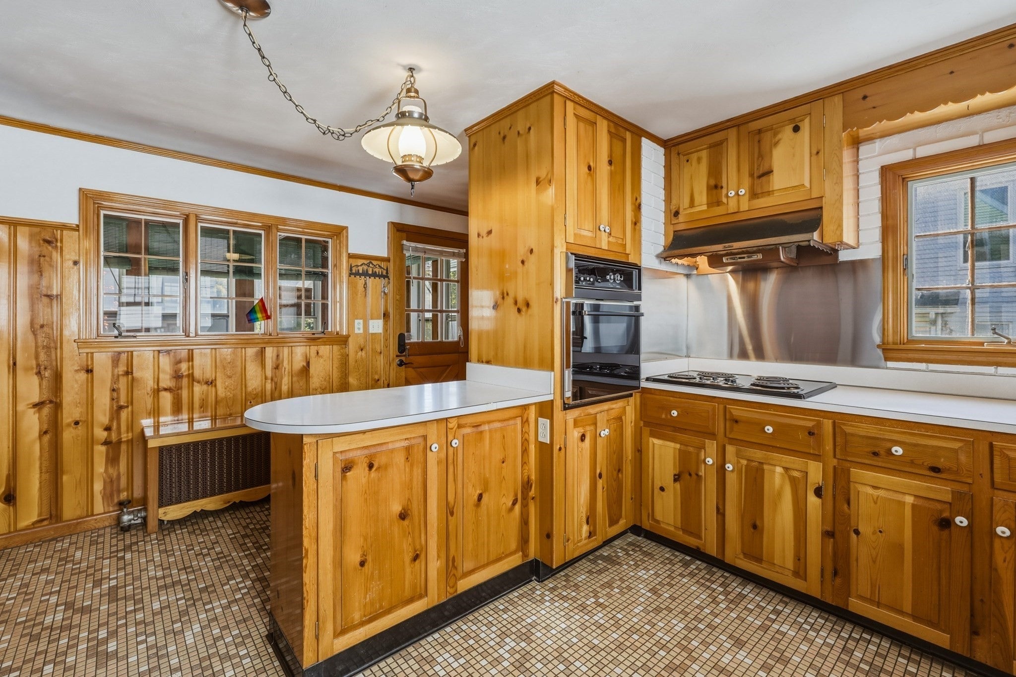 196 Sargeant St, Holyoke, MA, 196 Sargeant St, Holyoke, MA Photo #18