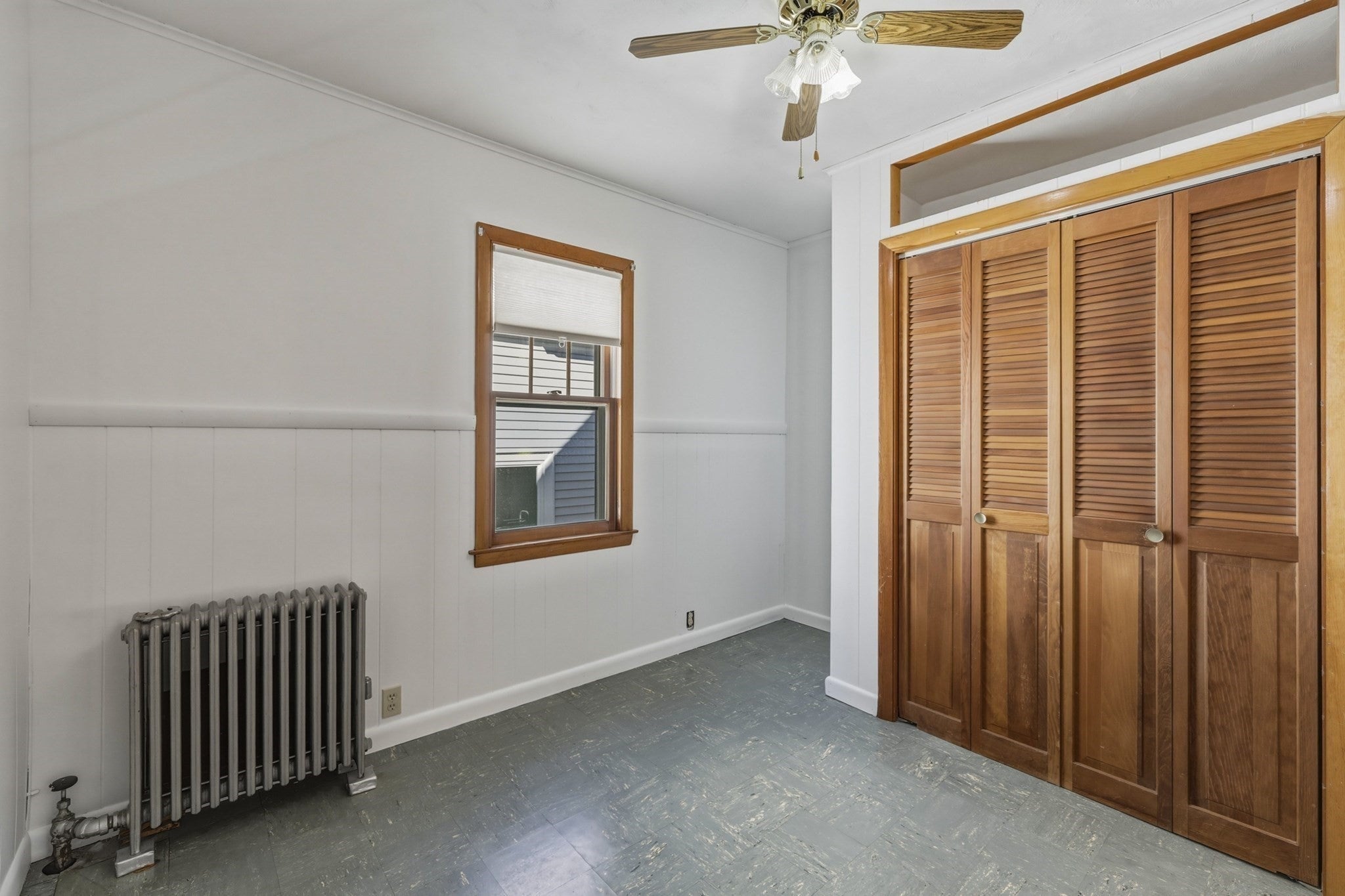 196 Sargeant St, Holyoke, MA, 196 Sargeant St, Holyoke, MA Photo #25