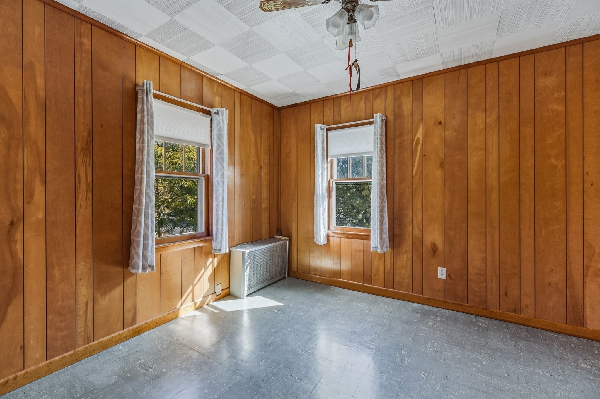 196 Sargeant St, Holyoke, MA, 196 Sargeant St, Holyoke, MA Photo #20