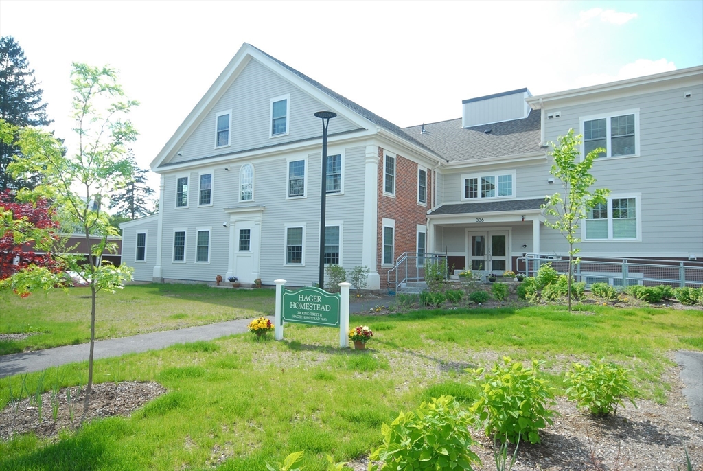 336 King St 105