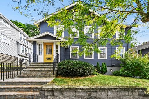 34 Bradford Rd 34 Watertown MA 02472