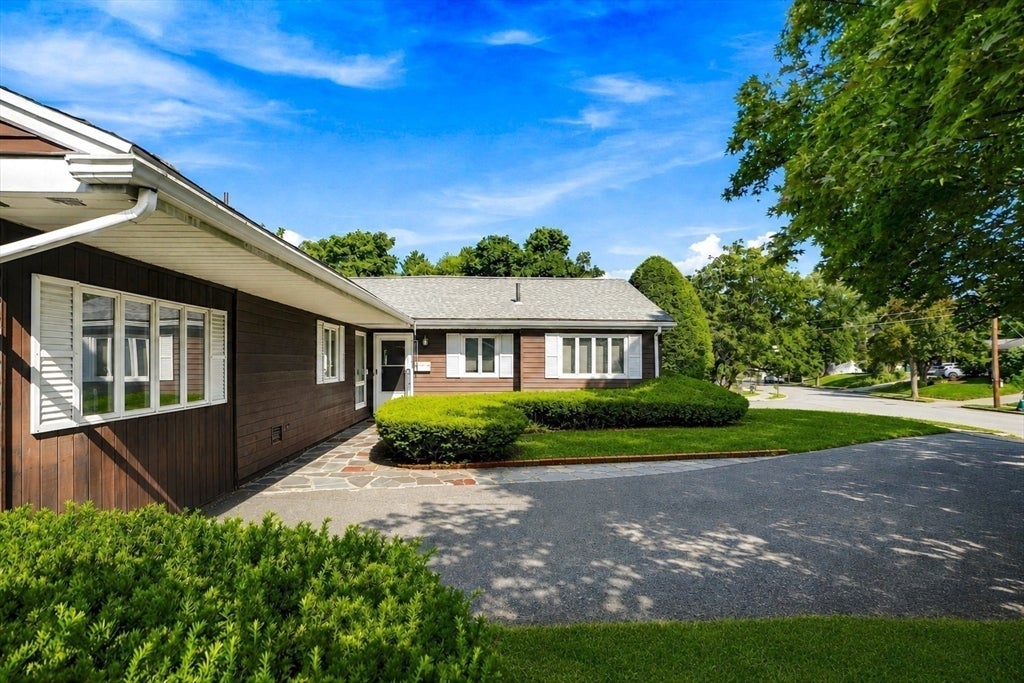 69 Maynard St, Newton, MA Photo #5