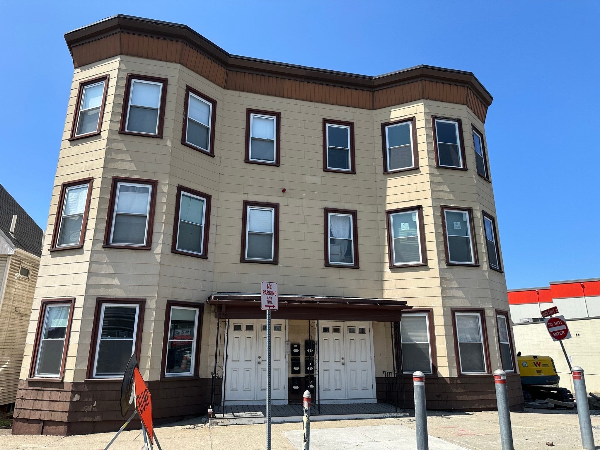 181 Chelsea St #1, Everett, MA Photo #1