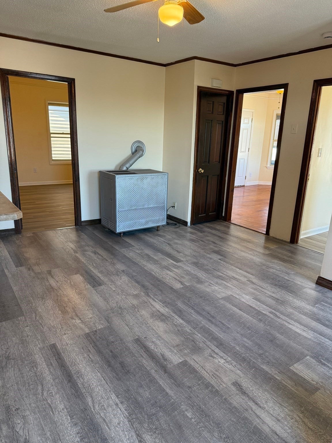 212-218 Lowell St 3W