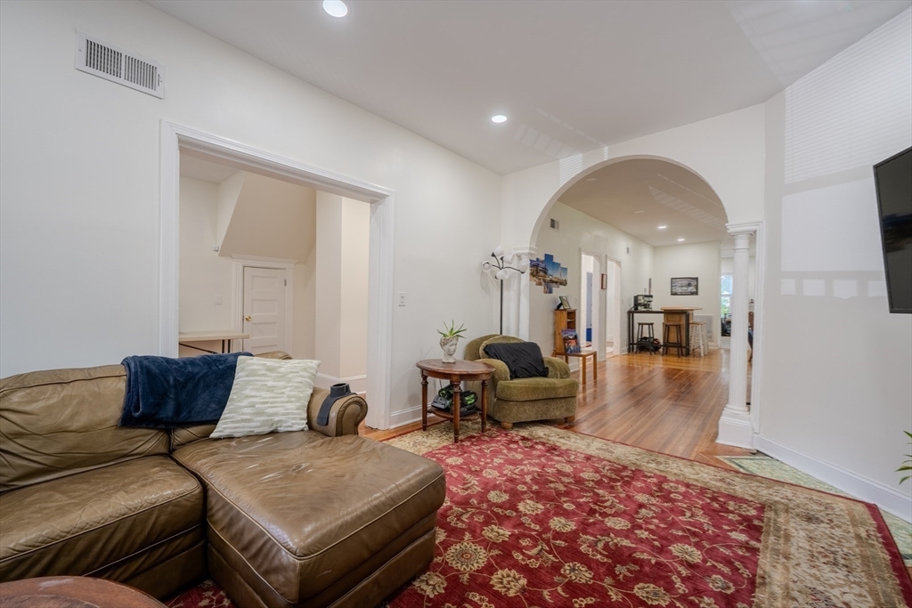 36-38 Elm Hill Park