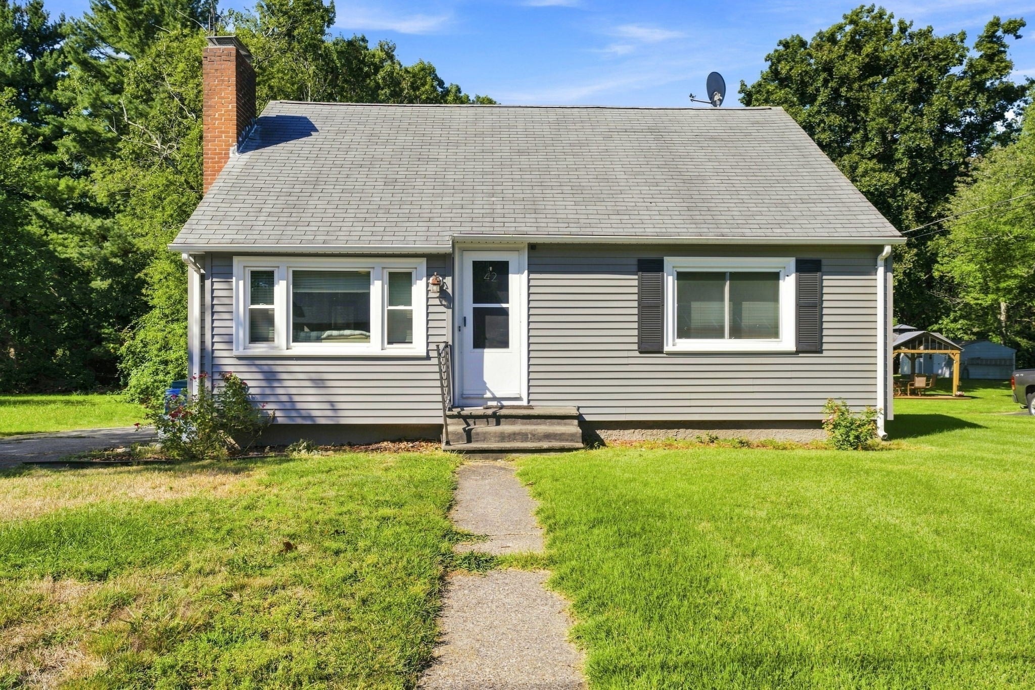 42 7 Mile River Dr, Attleboro, MA Photo #2