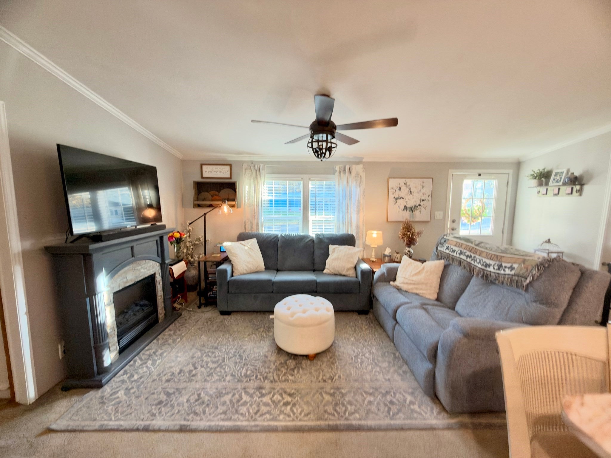 24 Riverview Cir
