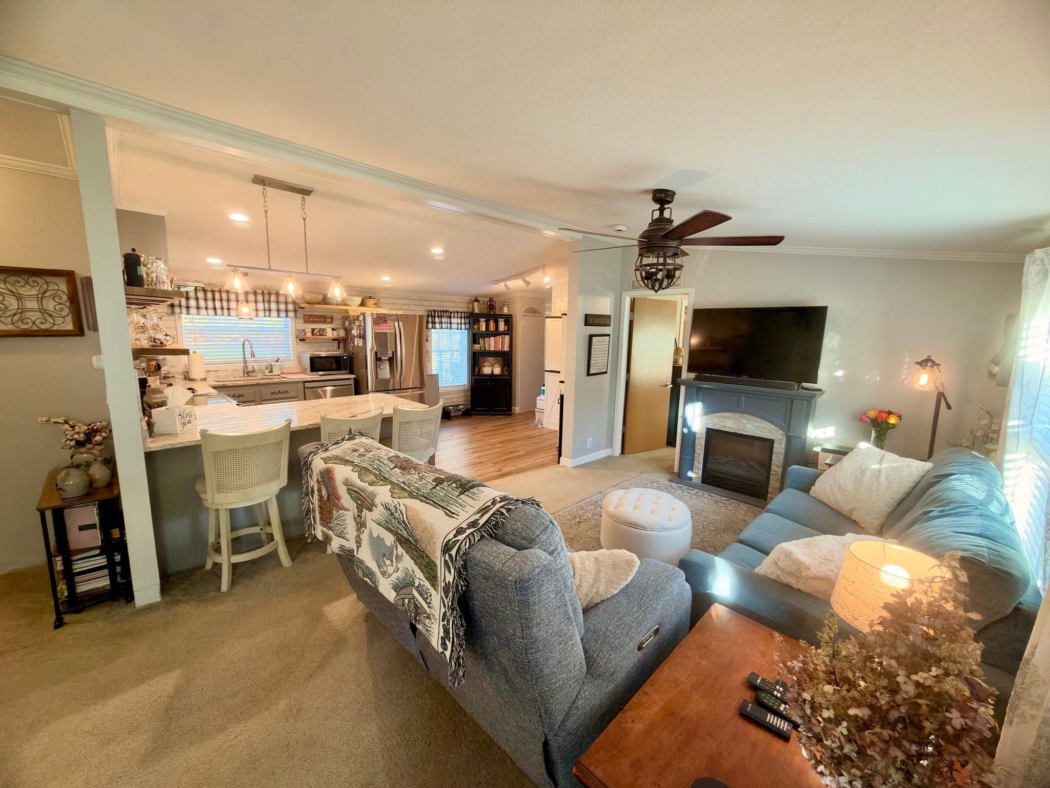 24 Riverview Cir