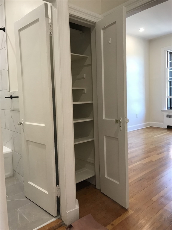 354 Beacon 8