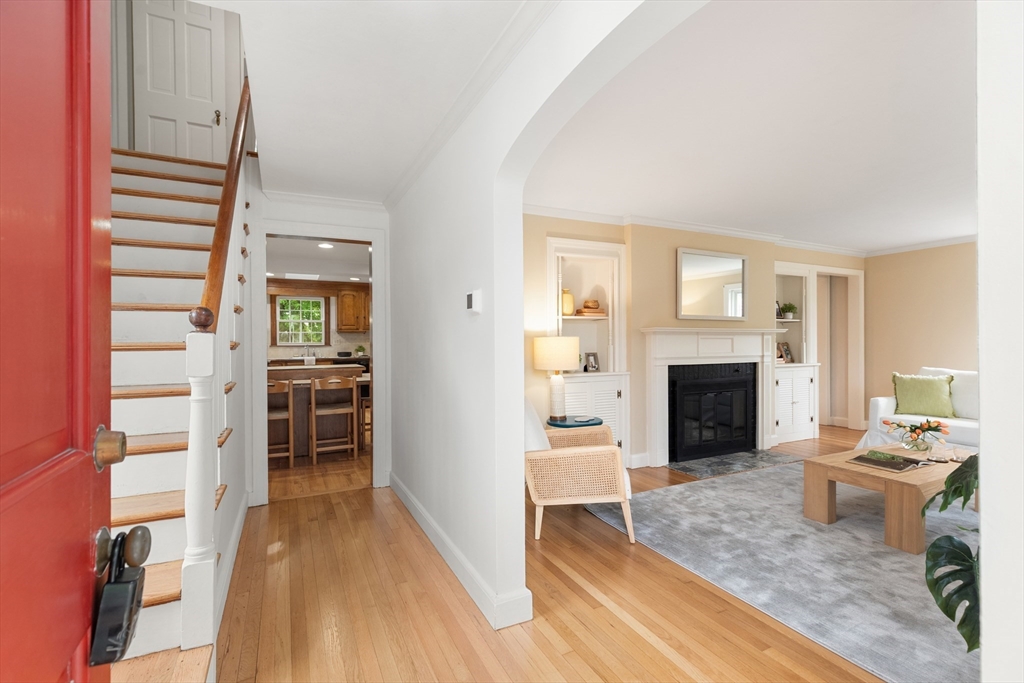 19 Colonial Dr