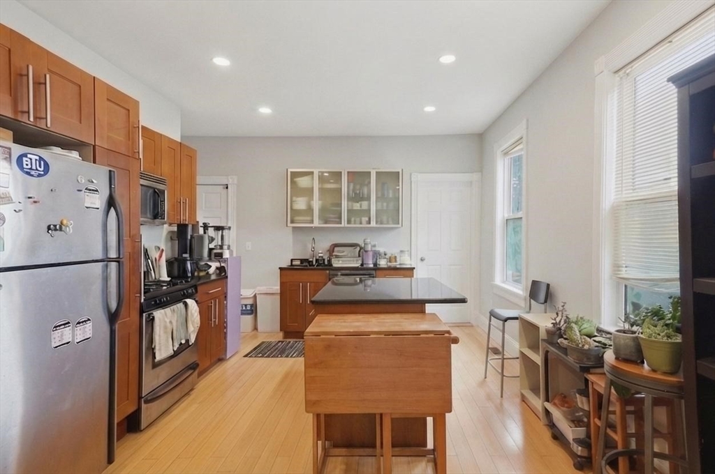 26 Chestnut Ave 1