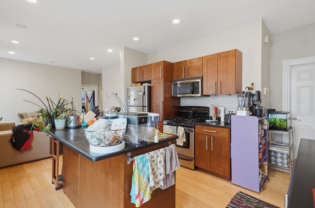 26 Chestnut Ave 1