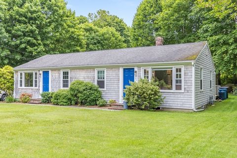267 N Falmouth Hwy Falmouth MA 02556